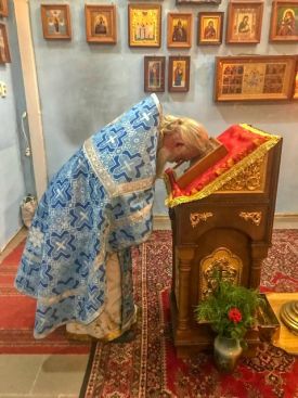 Ночная Божественная литургия