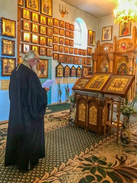 Молебен у святынь