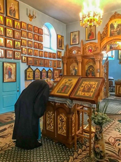 Молебен у святынь