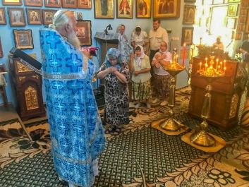 Божественная литургия в день обретения чудотворной иконы Божией Матери «Мати Молебница»
