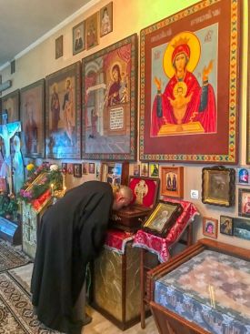 Молебен у святынь