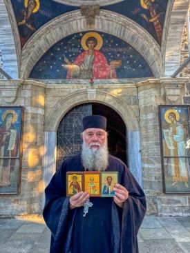 Фото к новости «Приобретение икон на Святой Горе Афон для нашего храма»