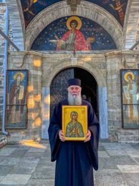 Фото к новости «Приобретение икон на Святой Горе Афон для нашего храма»