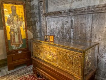 Молитва у мощей покровителя нашей общины