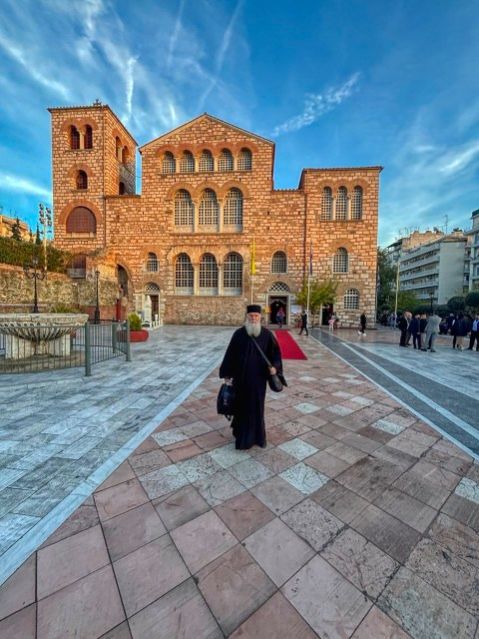 Молитва у мощей покровителя нашей общины