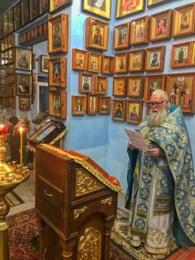 Ночная Божественная Литургия