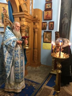 Ночная Божественная Литургия