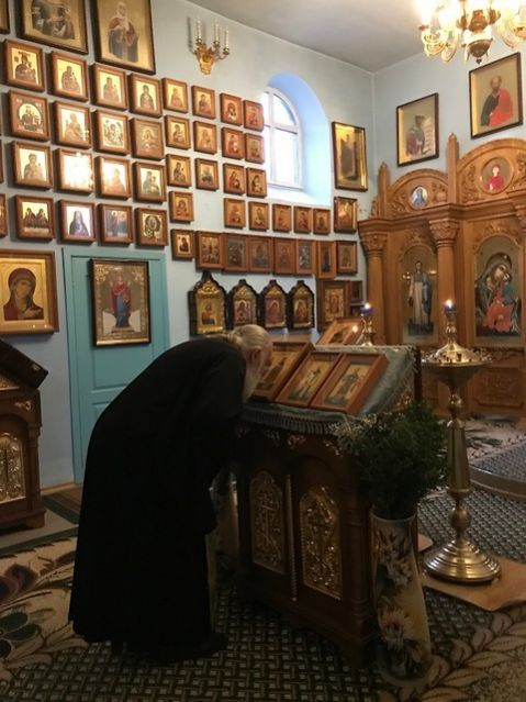 Чтение акафистов