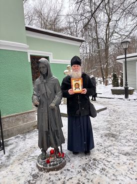 Святая блаженная Ксение, моли Бога о нас!