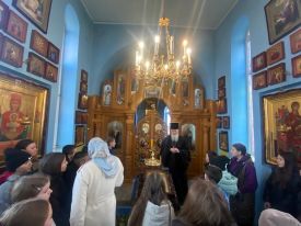 Учащиеся и педагоги Асканийской и Хлебодаровской школ посетили храмовый комплекс