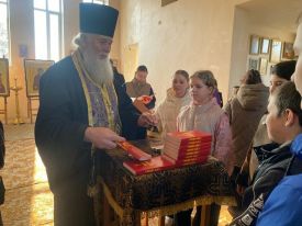 Учащиеся и педагоги Асканийской и Хлебодаровской школ посетили храмовый комплекс