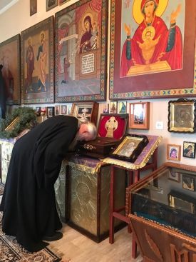 Молебен у святынь