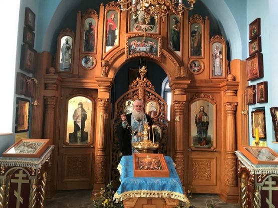 Утреня с чтением акафиста Пресвятой Богородице