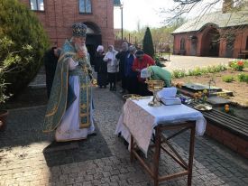 Божественная литургия в с. Хлебодаровка