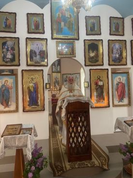 Божественная литургия в с. Надеждовка