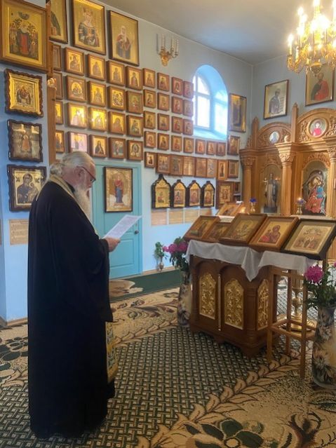 Молебен с чтением акафистов