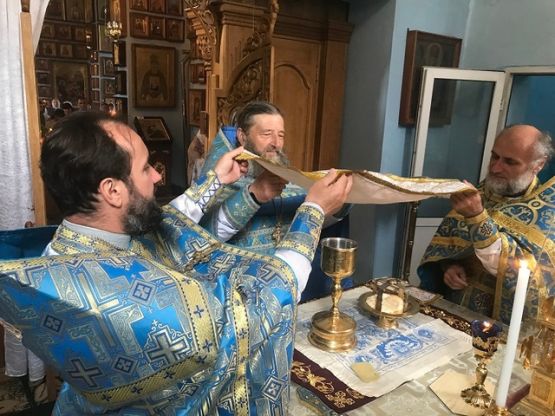 Престольный праздник Божией Матери в честь Ее иконы «Мати Молебница»