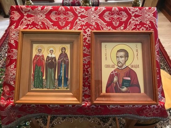 Божественная Литургия в день памяти святых священномученика Станислава Насадила и мучениц Валерии, Кириакии и Марии Палестинских