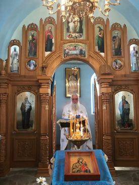 Божественная Литургия в день чествования иконы Пресвятой Богородицы “Достойно есть” или “Милующая”