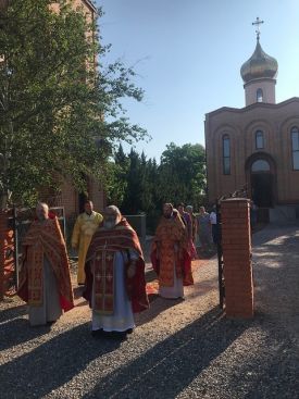 Традиционный Крестный ход из Чаплинки в Асканию-Нова