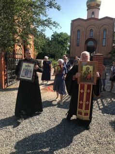 Традиционный Крестный ход из Чаплинки в Асканию-Нова