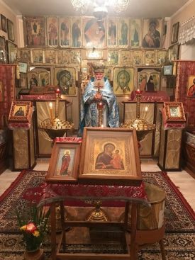 Ночная Божественная Литургия
