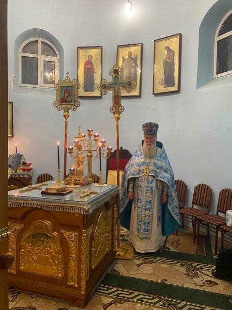 Ночная Божественная Литургия