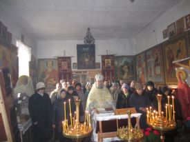 Божественная литургия в храме Димитрия Солунского