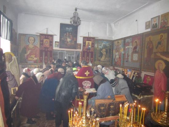 В воскресенье, 4 февраля, в Неделю Торжества Православия, в храме св. вмч. Димитрия Солунского отцом Иоанном была отслужена Божественная литургия