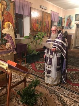 Ночная Божественная Литургия